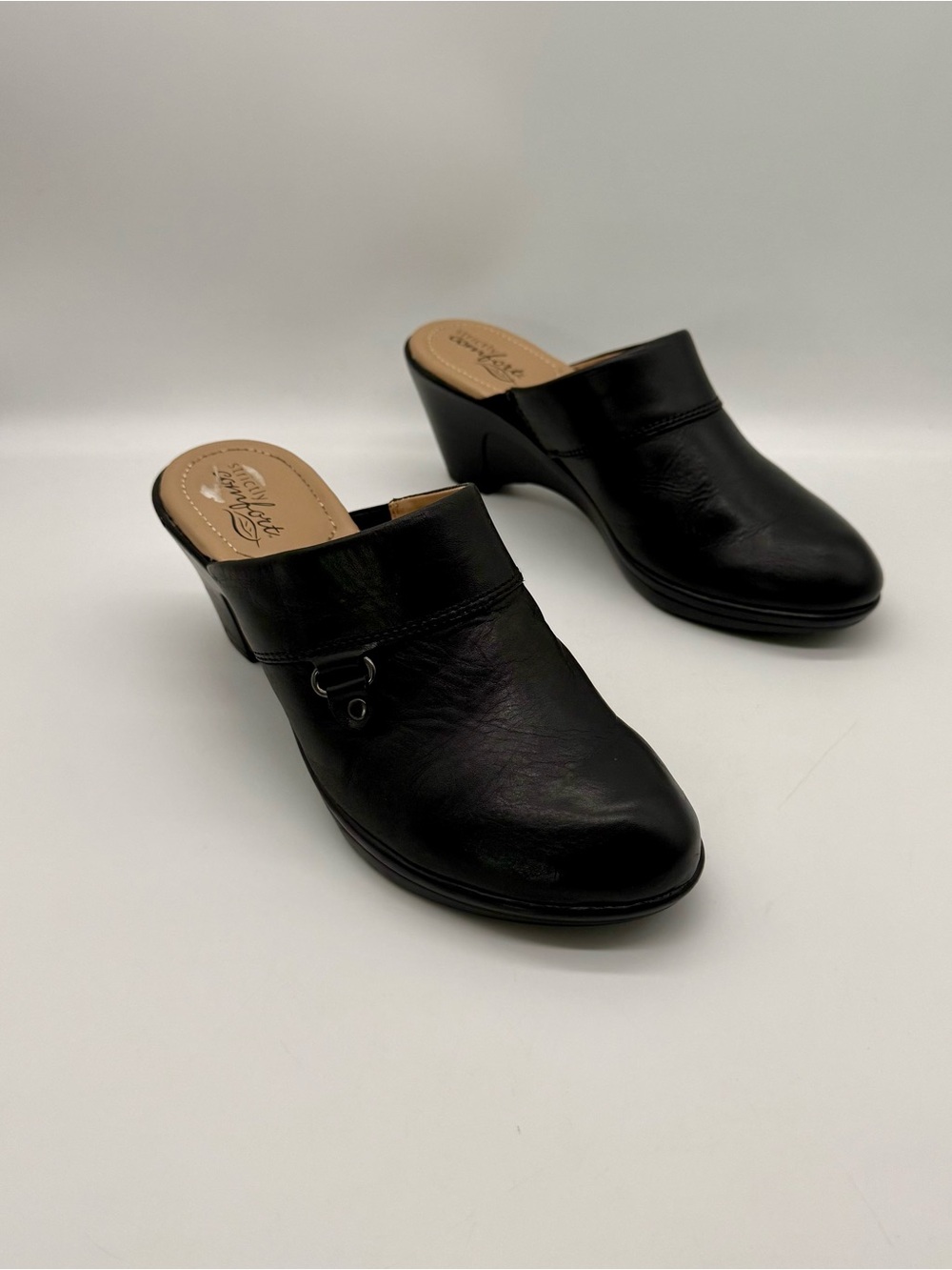 Strictly Comfort Black Leather Wedge Clogs Mules Buckle Slip On Shoes Size 7.5